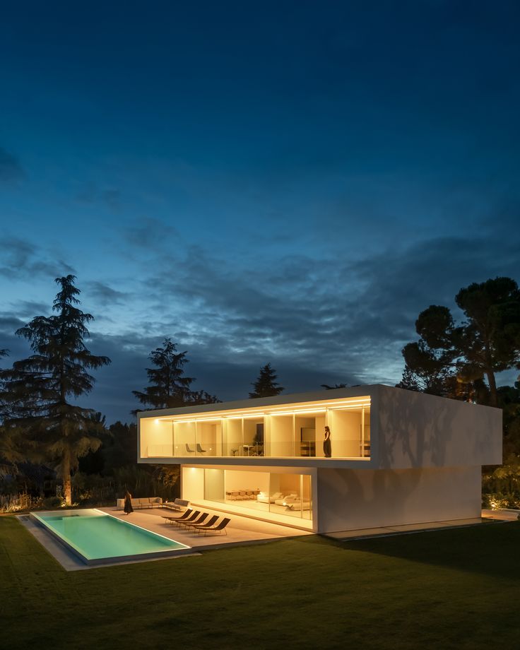 راهنمای جامع ساخت ویلا در دماوند: از انتخاب زمین تا کلید تحویل